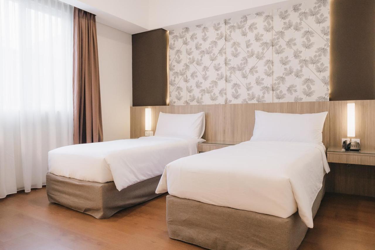 Grand G7 Hotel Pasar Baru Jakarta Exterior photo